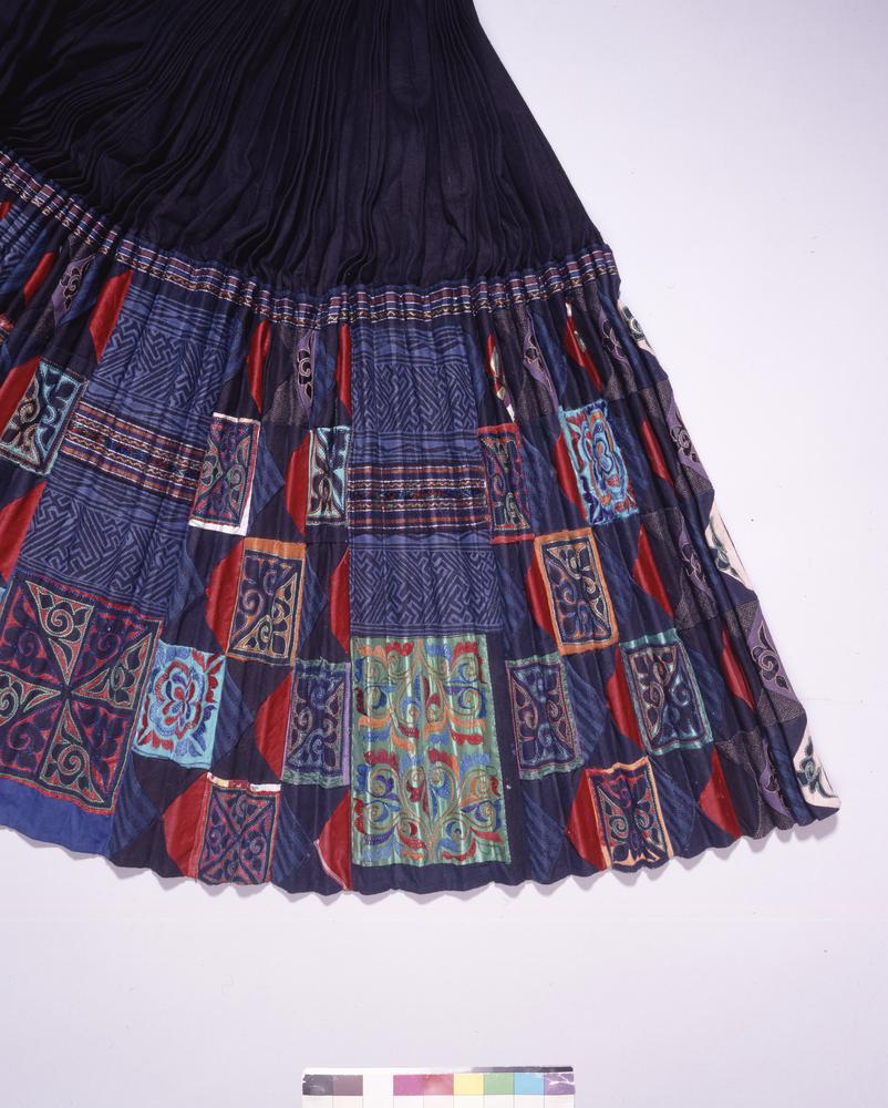 图片[4]-festival-costume; skirt BM-As1998-01.15-China Archive